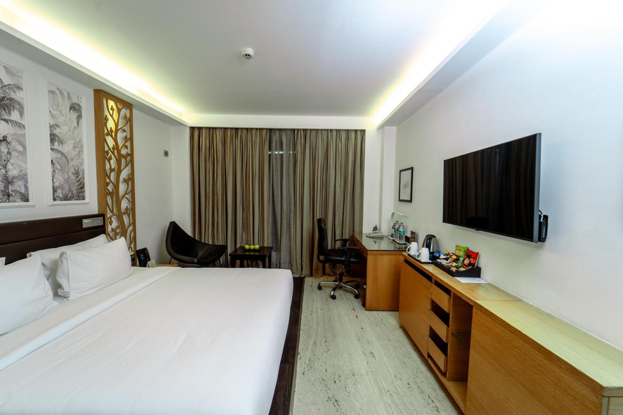 Hotel Country & By Radisson, Hebbal Road Bangalore